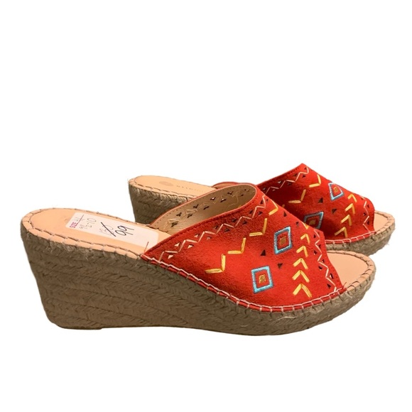 Eric Michael Embroidered Espadrille Wedge Sandals - Picture 1 of 7